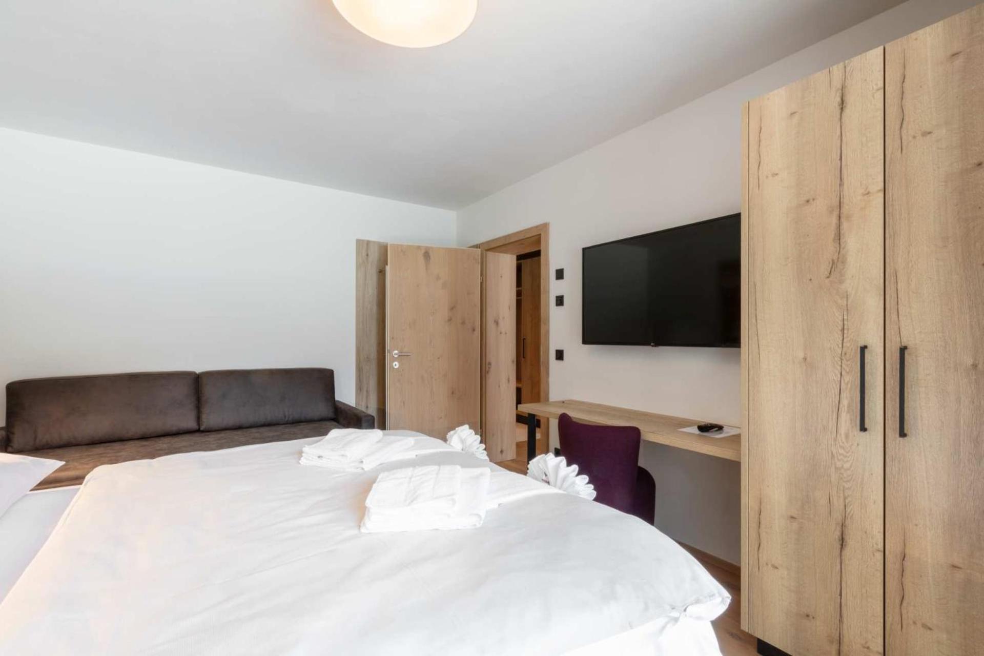 Emma Deluxe Aparthotel Ganzjaehrig Beheizter Aussenpool Piesendorf Pokoj fotografie