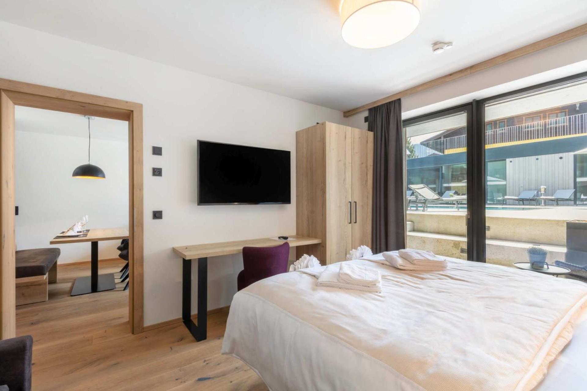 Emma Deluxe Aparthotel Ganzjaehrig Beheizter Aussenpool Piesendorf Pokoj fotografie