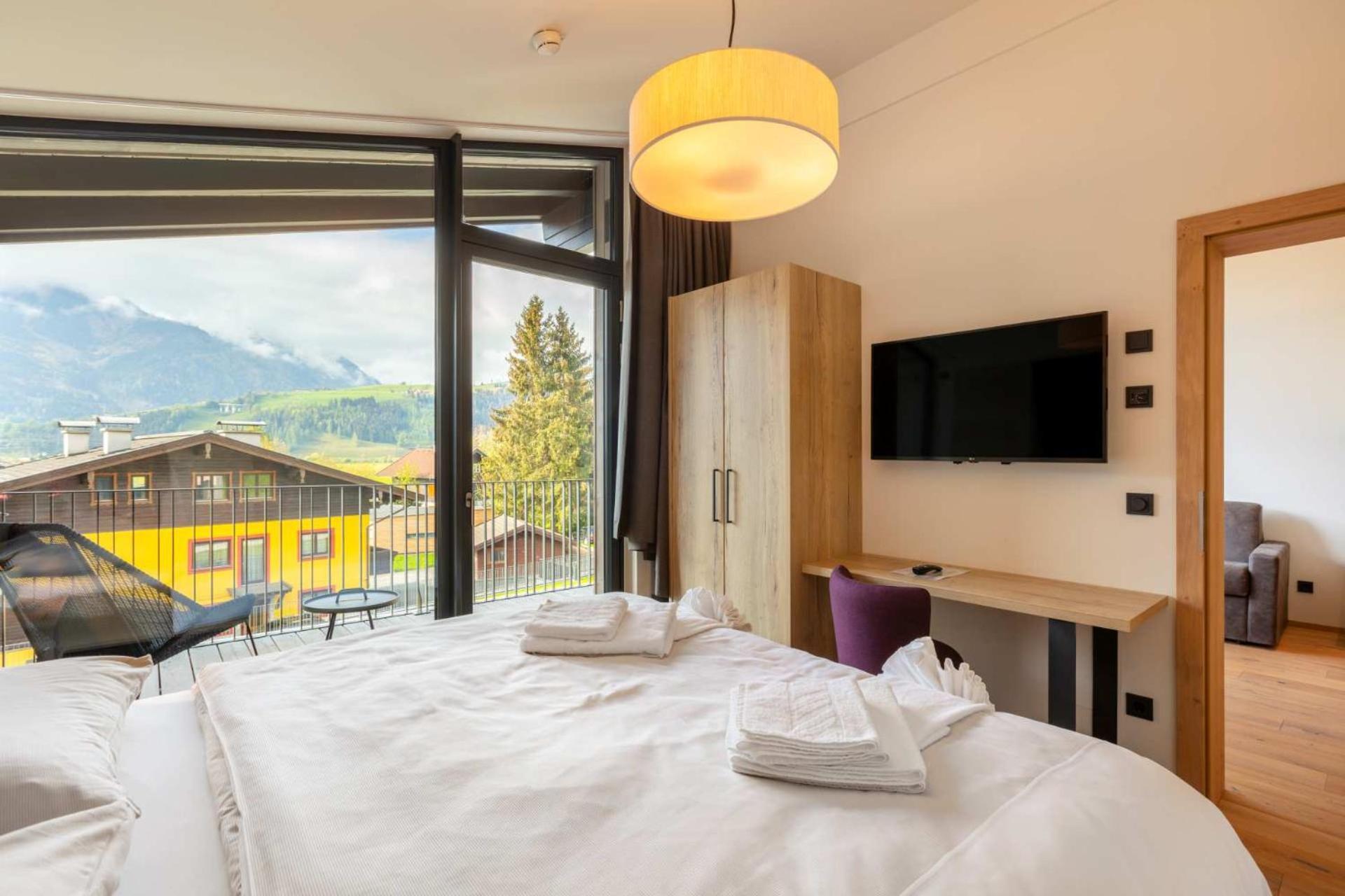 Emma Deluxe Aparthotel Ganzjaehrig Beheizter Aussenpool Piesendorf Pokoj fotografie